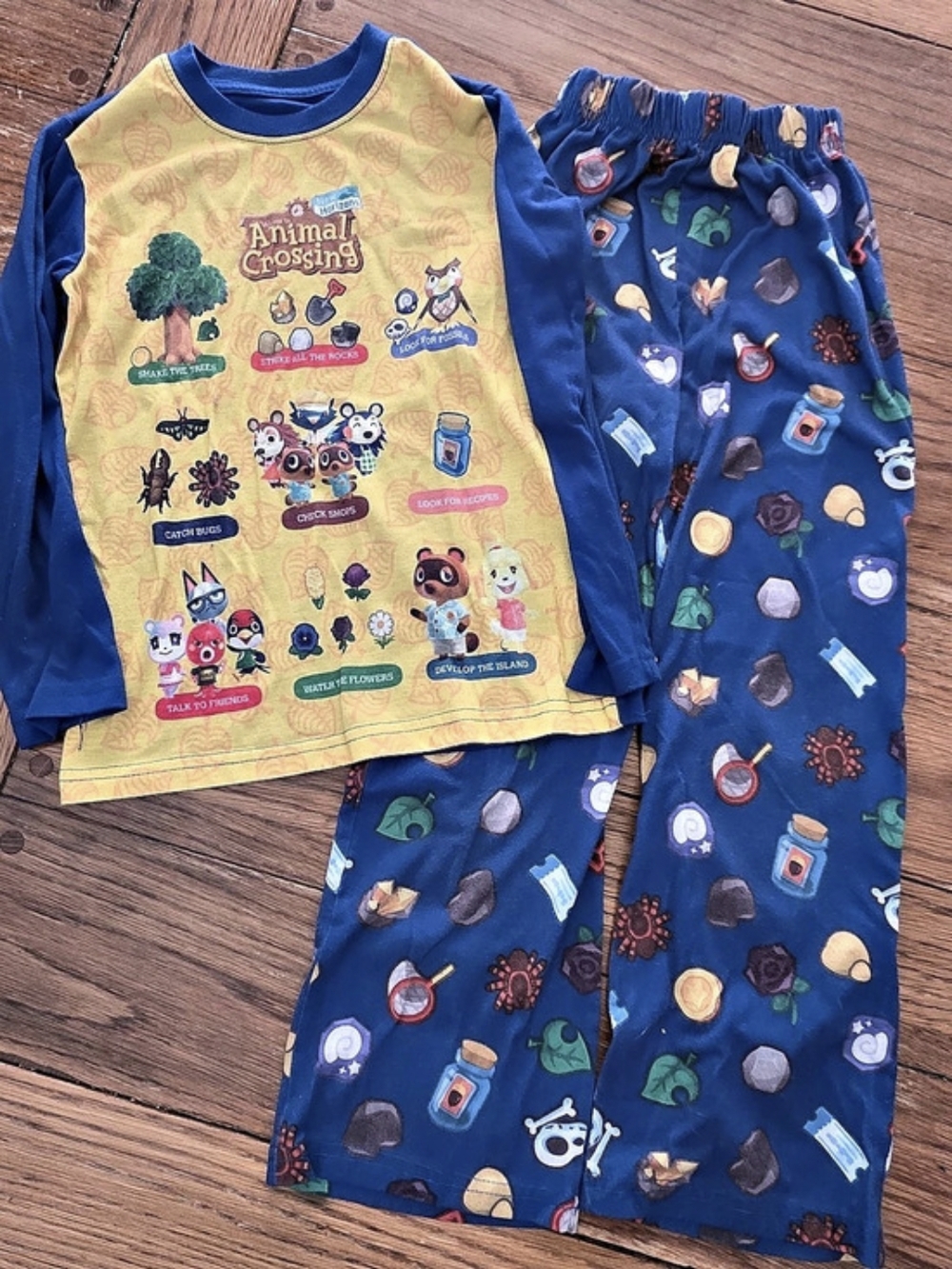 Nintendo Animal Crossing New Horizons 2-Piece Pajama Set Boys Pajama Set